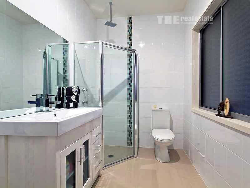 18 Molonglo Close, Reedy Creek QLD 4227