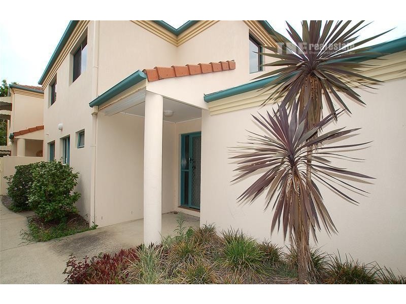 1/16 Redondo Avenue, Miami QLD 4220