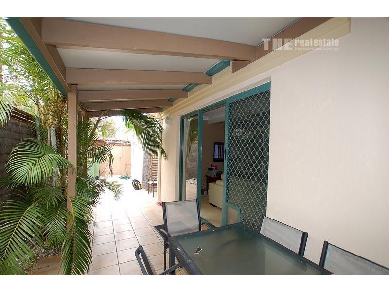 1/16 Redondo Avenue, Miami QLD 4220