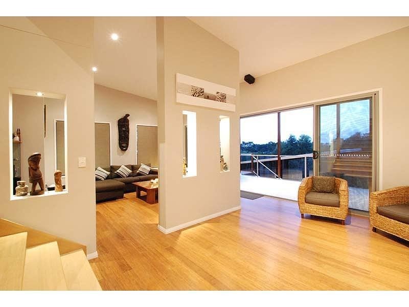 9 Barton Street, Reedy Creek QLD 4227