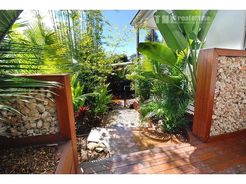 9 Barton Street, Reedy Creek QLD 4227