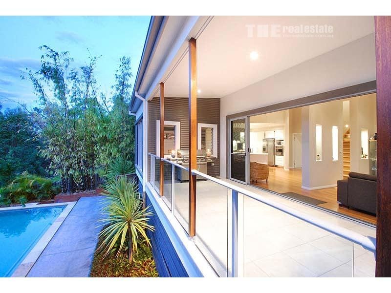 9 Barton Street, Reedy Creek QLD 4227