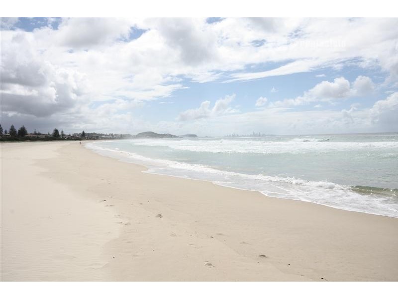 17/143 Golden Four Drive, Bilinga QLD 4225