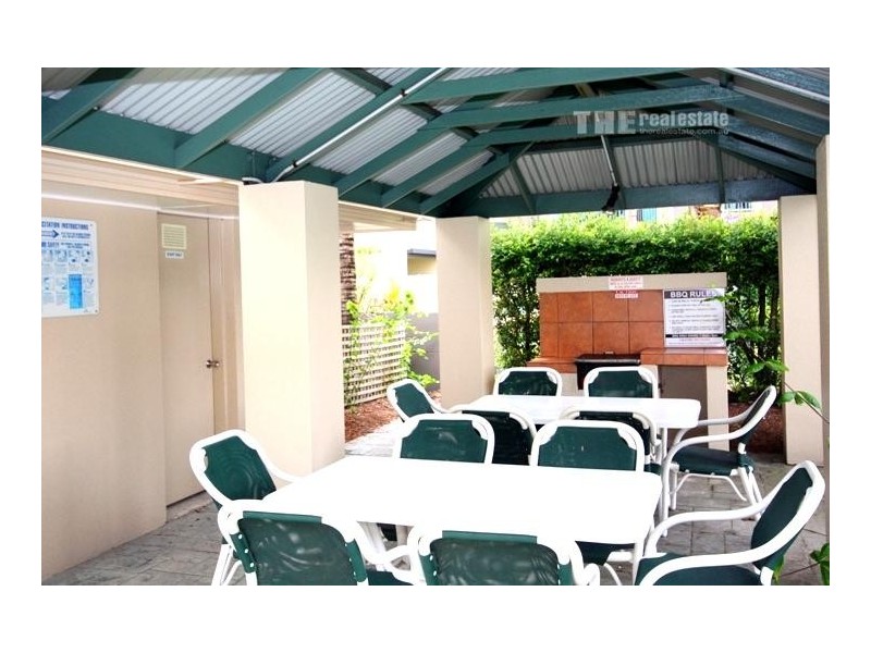 17/143 Golden Four Drive, Bilinga QLD 4225