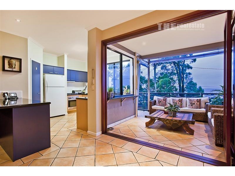 2/48 Hill Avenue, Burleigh Heads QLD 4220