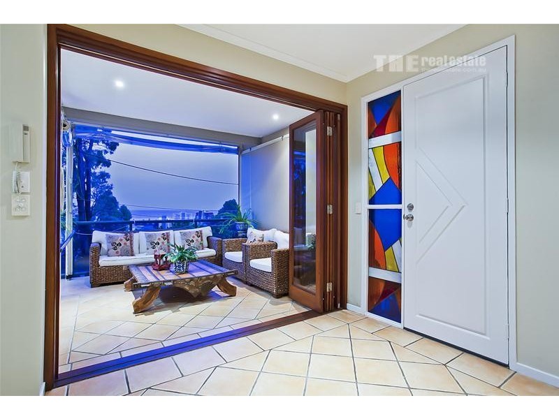 2/48 Hill Avenue, Burleigh Heads QLD 4220