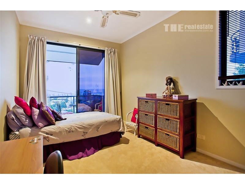 2/48 Hill Avenue, Burleigh Heads QLD 4220