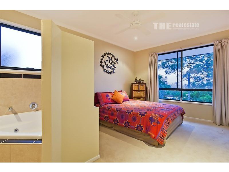 2/48 Hill Avenue, Burleigh Heads QLD 4220