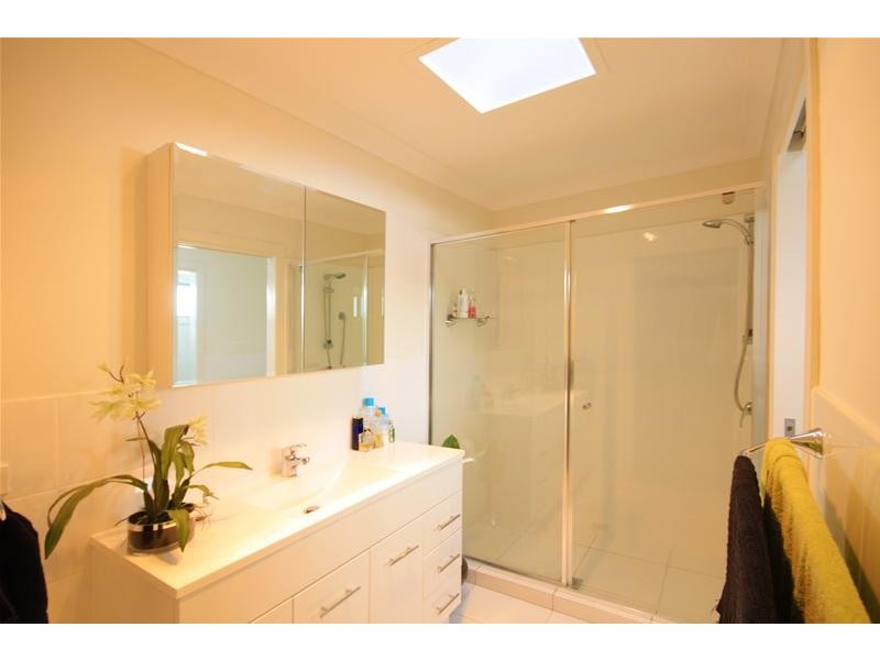 2/2002 Gold Coast Highway, Miami QLD 4220