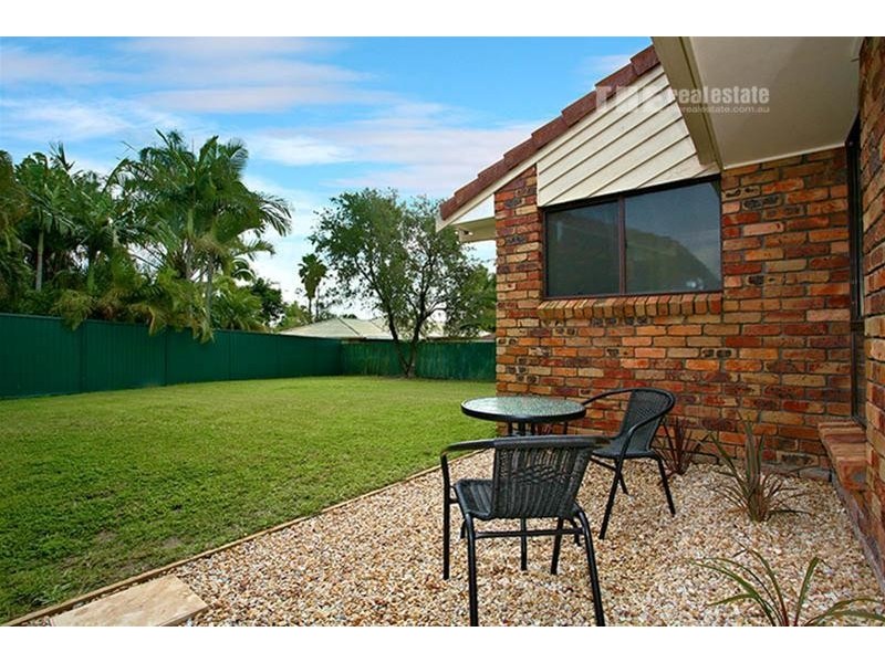 6 Twin Oaks Place, Varsity Lakes QLD 4227