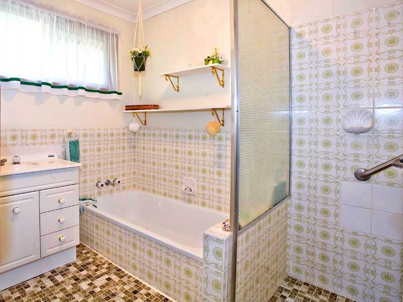 7 Adams Avenue, Miami QLD 4220