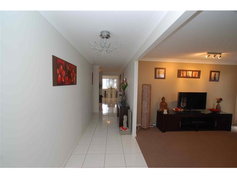 17 Willow Tree Drive, Reedy Creek QLD 4227