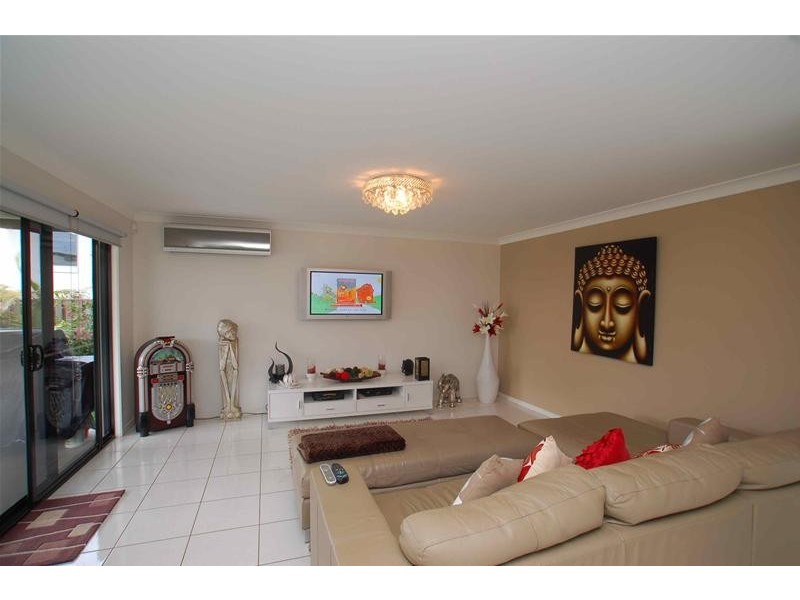 17 Willow Tree Drive, Reedy Creek QLD 4227