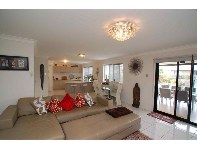 17 Willow Tree Drive, Reedy Creek QLD 4227