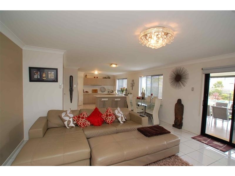 17 Willow Tree Drive, Reedy Creek QLD 4227