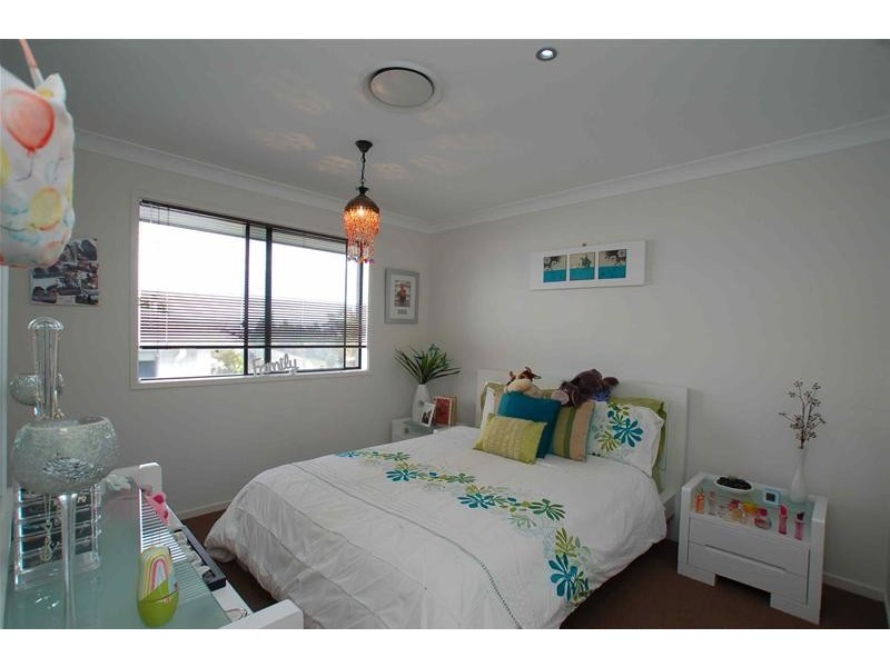 17 Willow Tree Drive, Reedy Creek QLD 4227