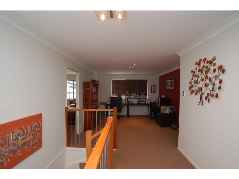 17 Willow Tree Drive, Reedy Creek QLD 4227