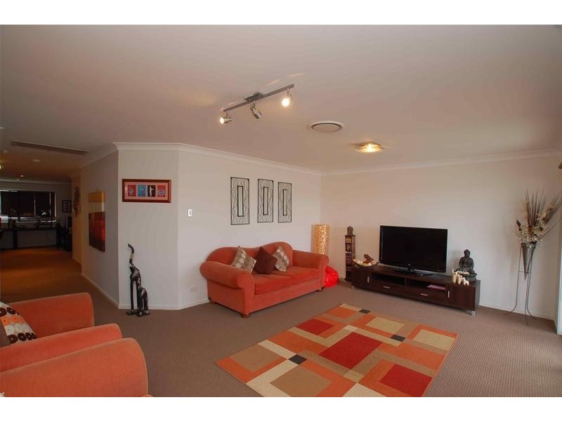 17 Willow Tree Drive, Reedy Creek QLD 4227