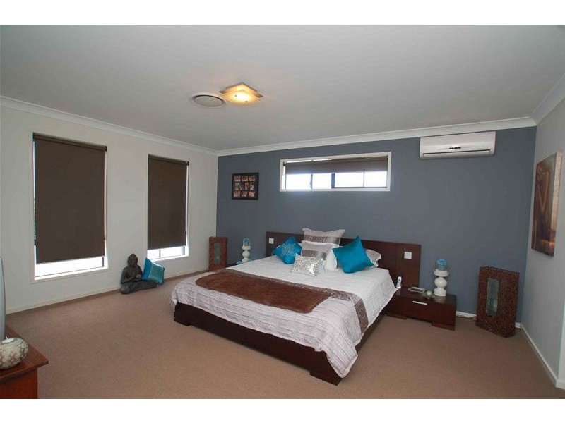 17 Willow Tree Drive, Reedy Creek QLD 4227