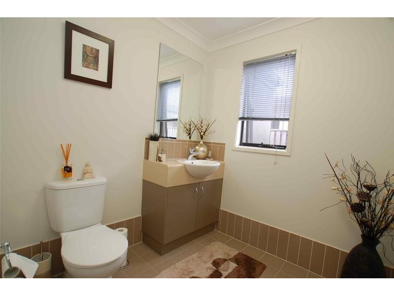 17 Willow Tree Drive, Reedy Creek QLD 4227