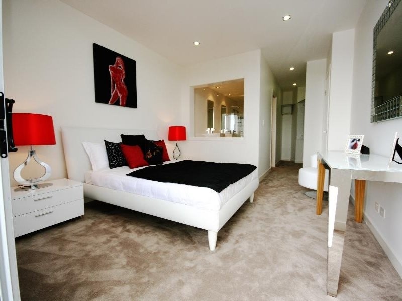 1-24 Emerald Drive, Carrara QLD 4211