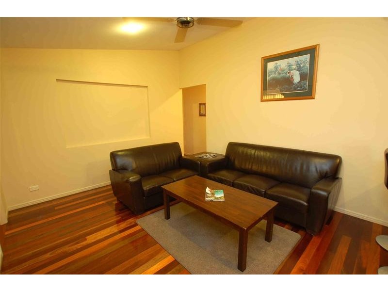 2 Riverina Court, Mudgeeraba QLD 4213