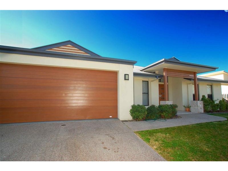 55 Observatory Drive, Reedy Creek QLD 4227