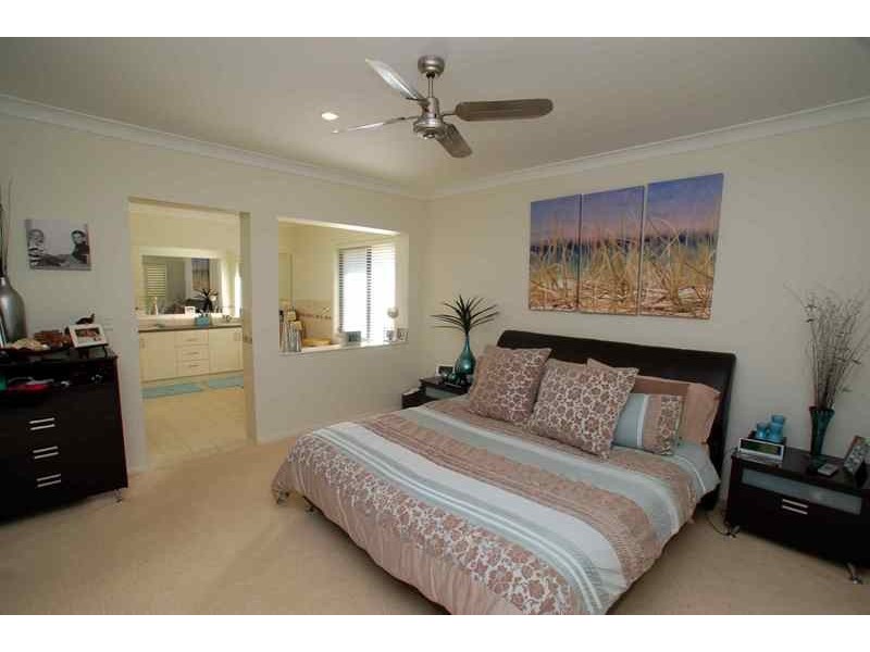 55 Observatory Drive, Reedy Creek QLD 4227