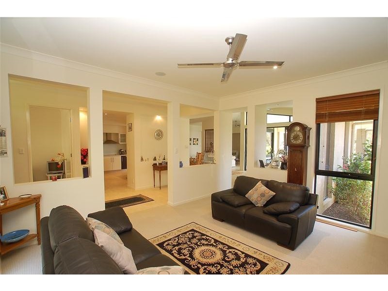 9 Grove Creek Close, Reedy Creek QLD 4227