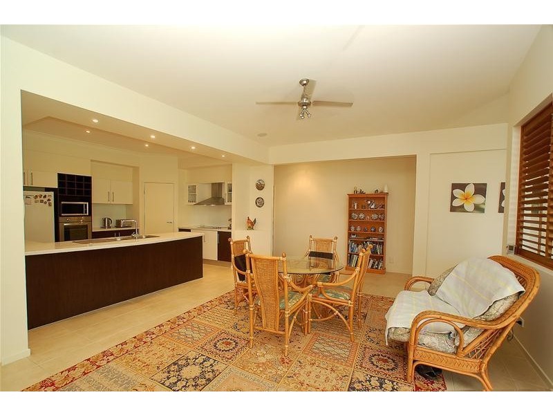 9 Grove Creek Close, Reedy Creek QLD 4227