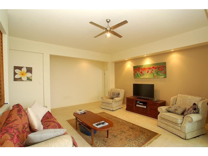 9 Grove Creek Close, Reedy Creek QLD 4227