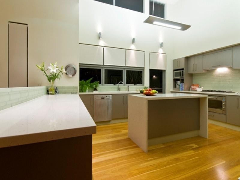 16 Hedges Avenue, Mermaid Beach QLD 4218