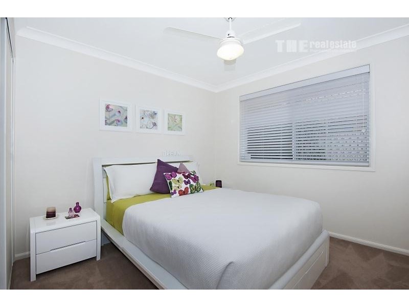 17 Wedgebill Parade, Burleigh Waters QLD 4220