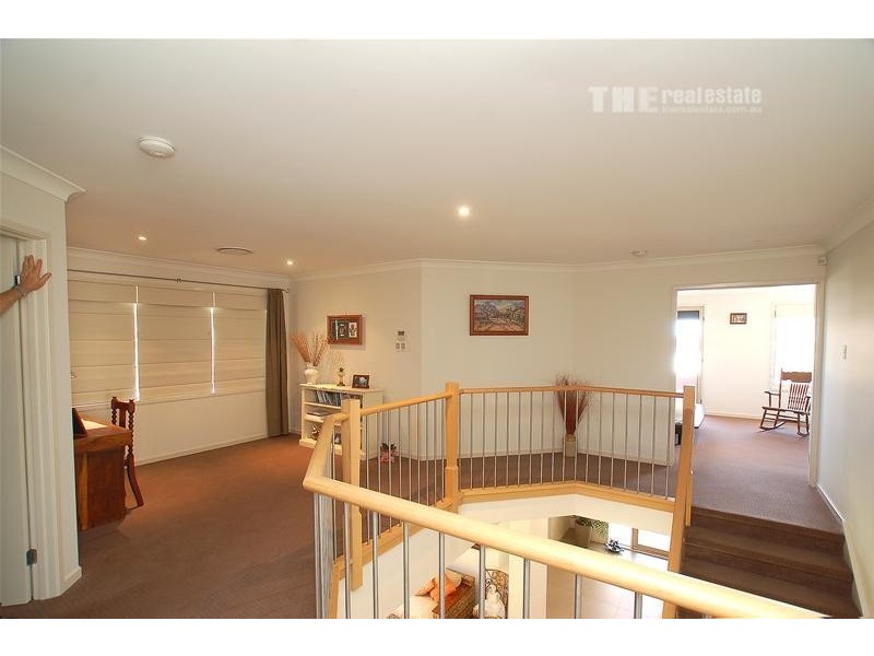 8 Koolang Crescent, Reedy Creek QLD 4227