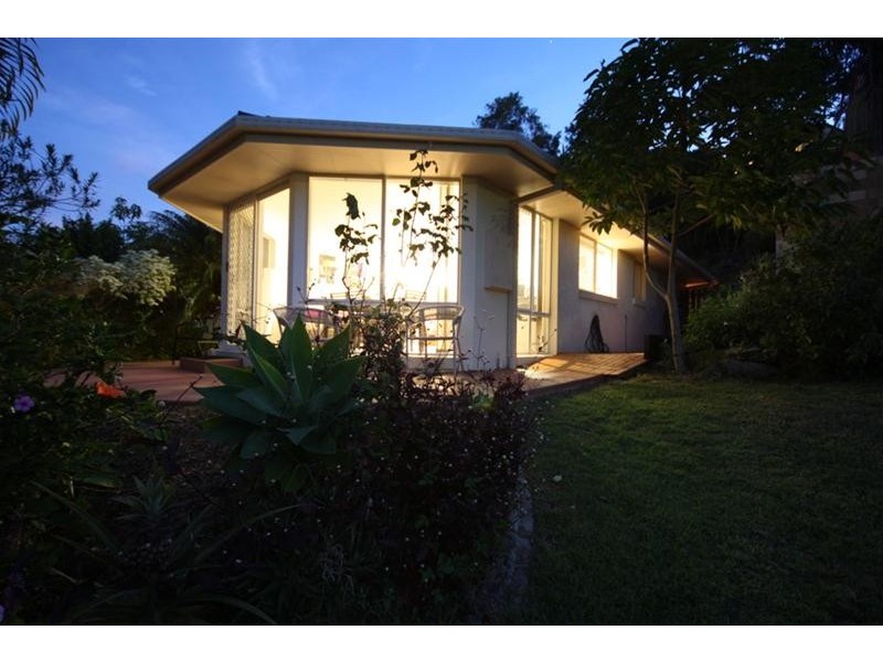 23 Renfrew Drive, Highland Park QLD 4211