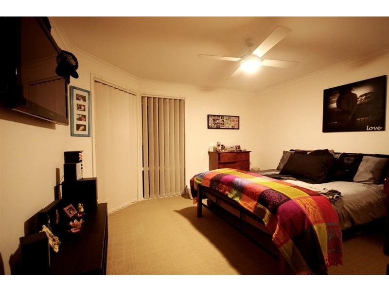 23 Renfrew Drive, Highland Park QLD 4211