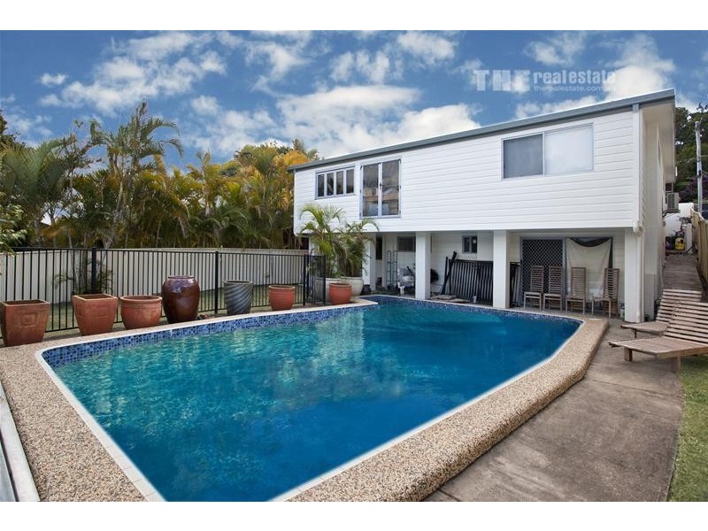 14 Page Parade, Burleigh Heads QLD 4220