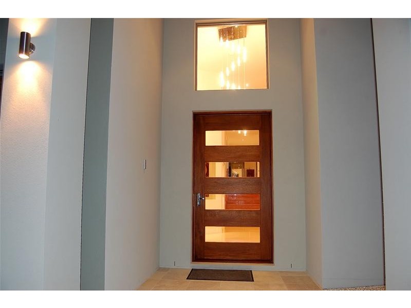 9 Monserrat Court, Reedy Creek QLD 4227