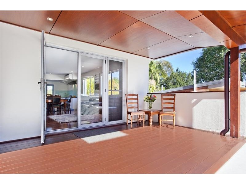 14 Page Parade, Burleigh Heads QLD 4220