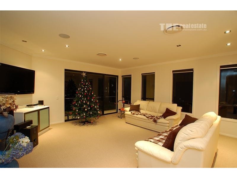 14 Southern Skies Avenue, Reedy Creek QLD 4227