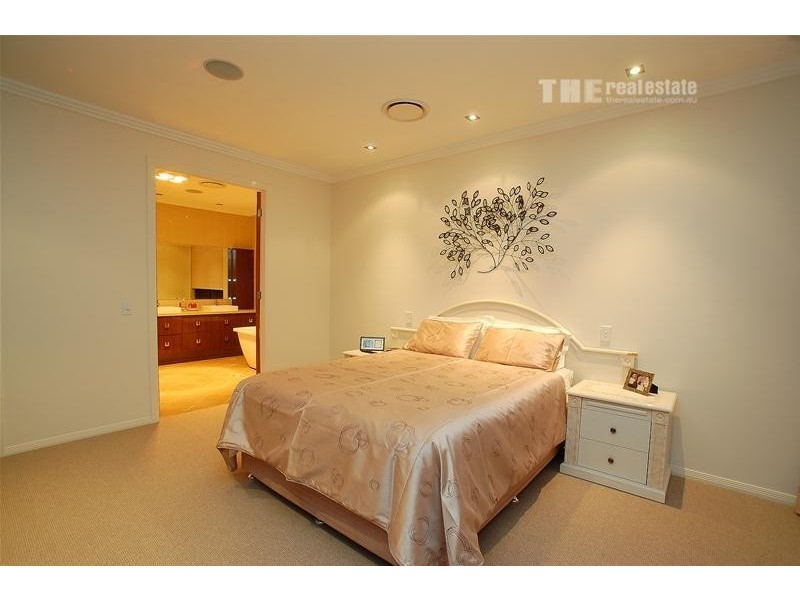 14 Southern Skies Avenue, Reedy Creek QLD 4227