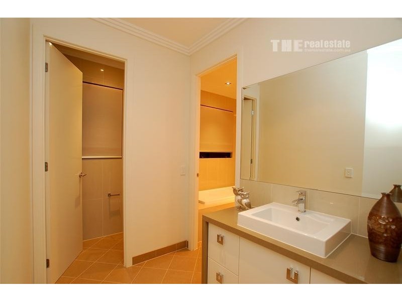 14 Southern Skies Avenue, Reedy Creek QLD 4227