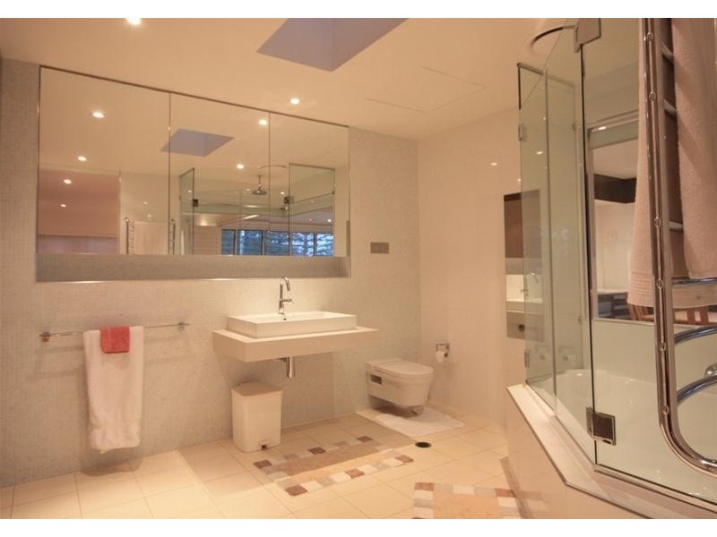 6/1 Third Avenue, Burleigh Heads QLD 4220