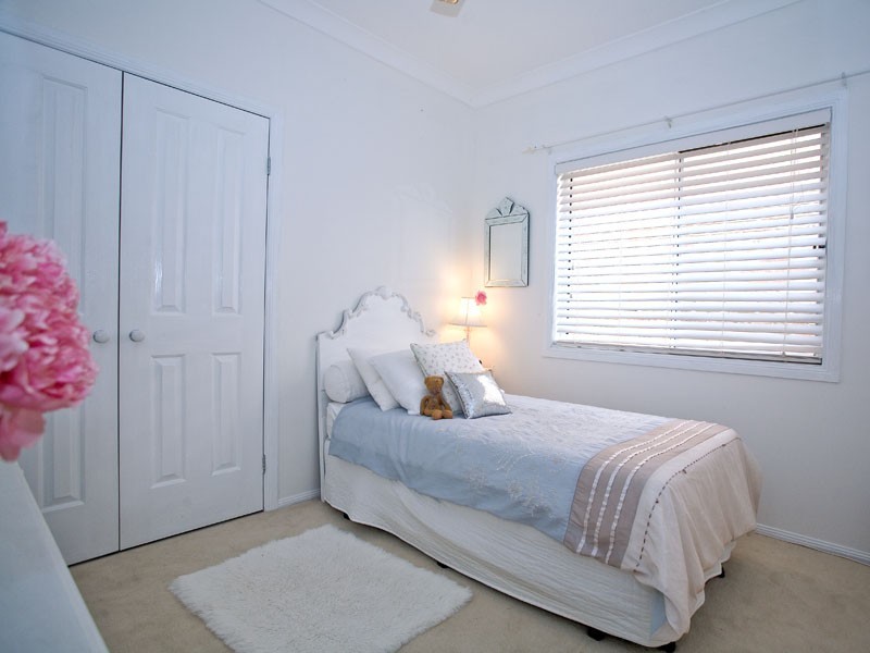 5 Majorca Crescent, Varsity Lakes QLD 4227