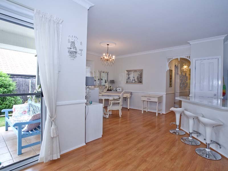 5 Majorca Crescent, Varsity Lakes QLD 4227