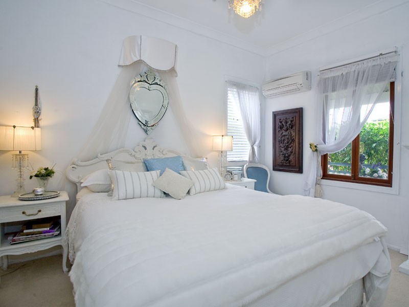 5 Majorca Crescent, Varsity Lakes QLD 4227