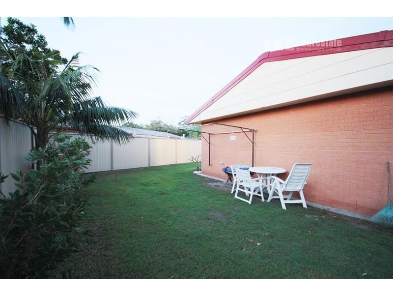 2/7 Macaw Avenue, Miami QLD 4220