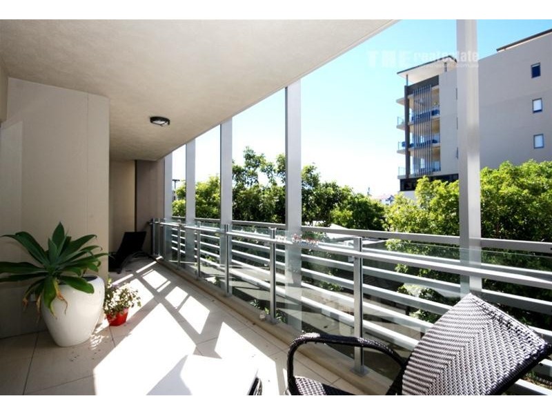 301/11 Sunshine Parade, Miami QLD 4220