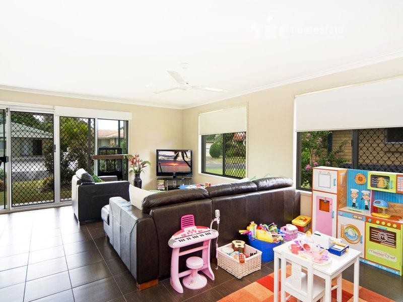 32 Tatha Avenue, Palm Beach QLD 4221