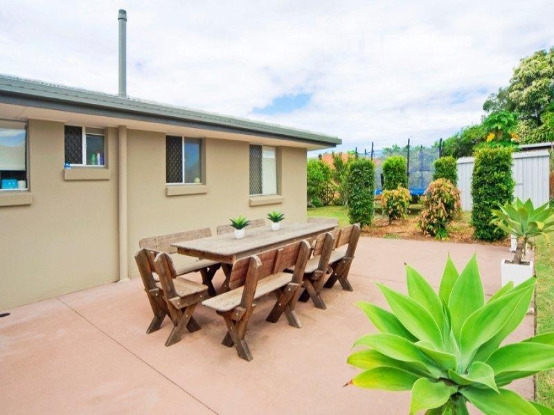 32 Tatha Avenue, Palm Beach QLD 4221